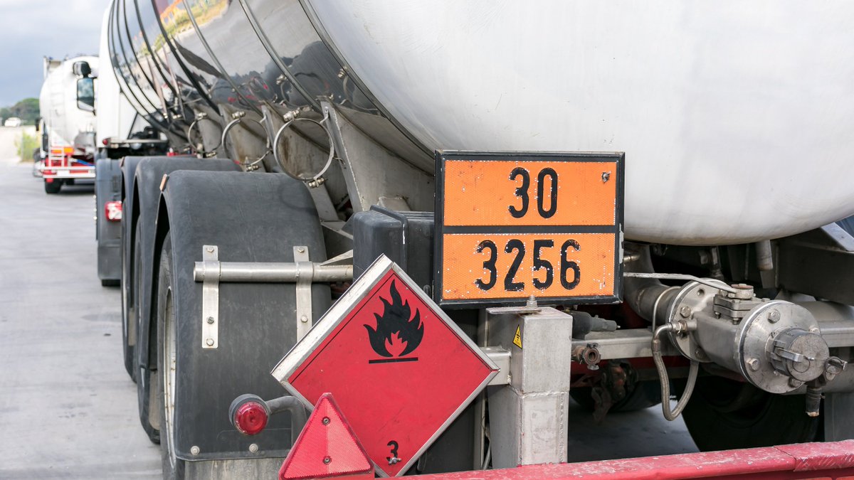 BeaconHillAssoc's tweet photo. Recent #success story: $90M Hazardous materials hauler purchased Contractors Pollution Liability ($5M/$5M) for $147,503. Coverage includes Transportation Pollution Liability, Non-Owned Disposal Site Coverage, and Crisis Management Coverage. #environmentalinsurance https://t.co/lMQ1ObKCjg