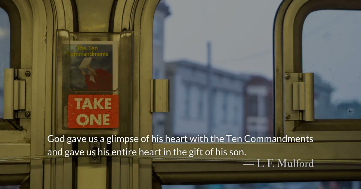 TheParkForum's tweet photo. God gave us a glimpse of his heart with the Ten Commandments and gave us his entire heart in the gift of his son.
#Deuteronomy #StudentWritersMonth #TenCommandments #GreatestCommandments #HeartOfChrist
https://t.co/fKe0A10HQb https://t.co/7FA9ax96RU
