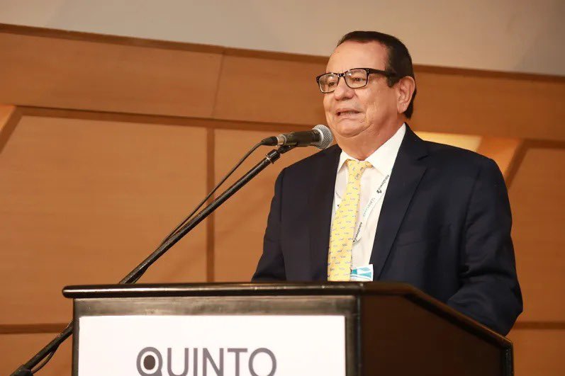 asocolnefmedios's tweet photo. Excelente participación del Doctor Gustavo Aroca, miembro y ex presidente ASOCOLNEF, en el XX congreso SLANH @SLANH_ Cordoba Argentina como conferencista. 

¡Felicitaciones! 👏🏻

#Asocolnef #nefrólogos https://t.co/PcWoL6Ny5L