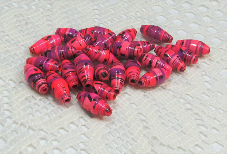 Paper Beads, Loose Handmade, Hand Colored, Jewelry Making Supplies, Shades of Pink and Purple etsy.me/3OSJ66u via @Etsy #thepaperbeadboutique #handcoloredpaperbeads #handmadebeads #handmadesupplies #paperbeadsupplies