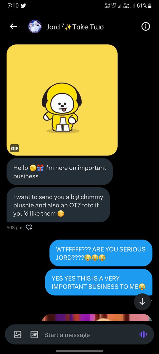 Ray43348258's tweet image. Brb, crying😭
Thank you isn't enough Jord😩 idek how to express my gratitude! This feels unreal 😭 I will really take good care of Chimmy and I finally get to twin with you🥺💜 and my OT7 heart is full to get the fofo😍 can't wait for them to come home to meee🥰 @jordyn_bangtan
