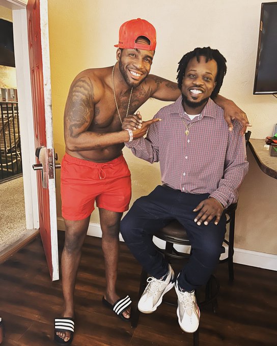 Happy birthday big homie 🎊🎁🎂  @RomeMajorxxx https://t.co/zyJCsa90Hr<a class="tags" href="/tag/romemajorxxx">@romemajorxxx</a><a href="/tag/mvsales"class="tags"><span>#mvsales</span></a><a href="/tag/mvboys"class="tags"><span>#mvboys</span></a>