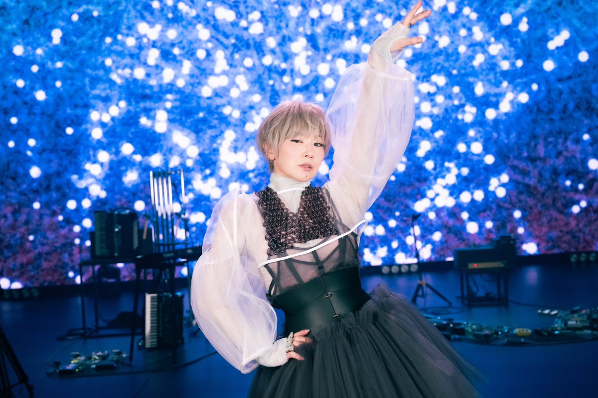 rsound_oyoru's tweet photo. 椎名林檎さんと根本宗子さんの作家としての苦悩、煩悶を、視聴者も丸ごと噛み締めてしまえるほど、濃密で素晴らしい時間でした！
そして、中村勘三郎さんのお話まで聞けるとは🙏
お二人の胸の内に潜む、歌舞伎の美しさたるや…感無量です
#nhk https://t.co/S8NL2LFkgh
