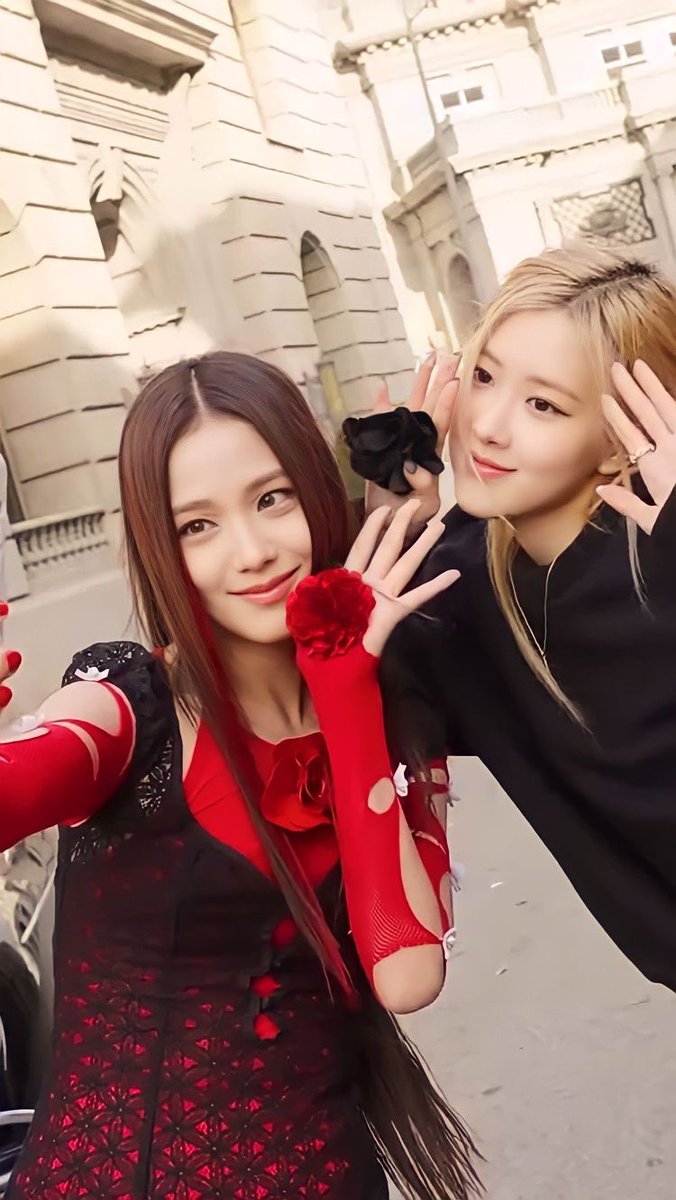 roses_are_reosi's tweet photo. 우리와 함께 할 수 없어서 너무 슬퍼요, 빨리 낫기를 바랍니다 ☹️🫶🏻
지추니~~ 우리는 너를 사랑해 🤍
코로나 제발 우리에게서 떠나가 https://t.co/VXOm3yIHw5