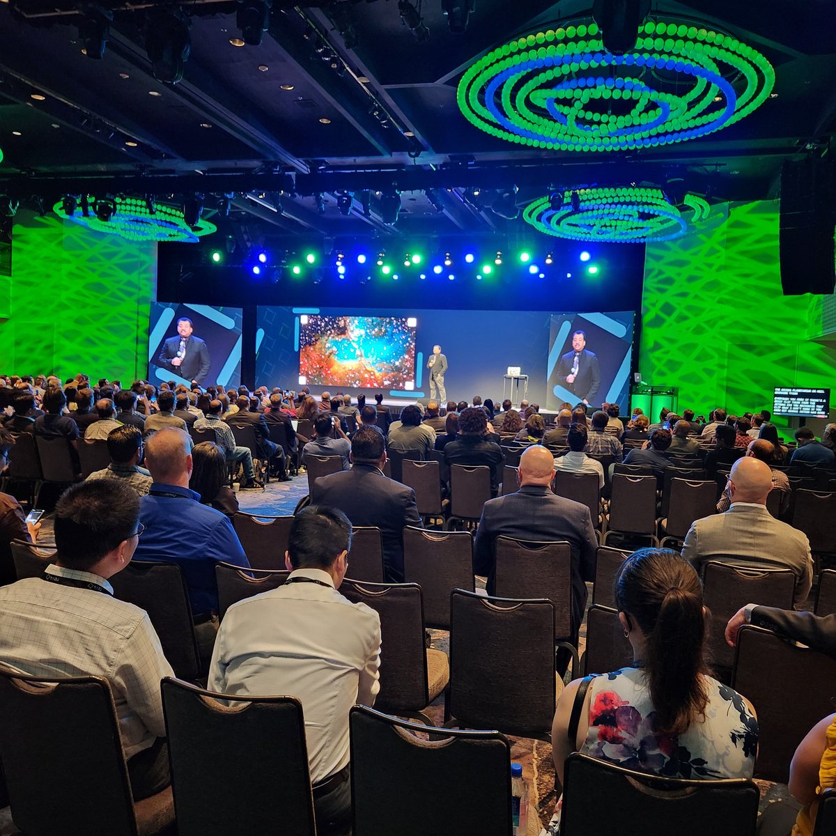Loving the <a href="/neiltyson/">Neil deGrasse Tyson</a> opening keynote at #rev4 - Y'all need science 💯