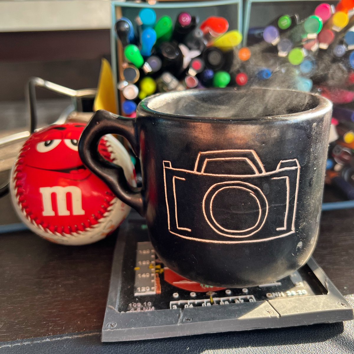 Buenos días mundo #aDarle #caféNecesario #CoffeeTime #mugshot