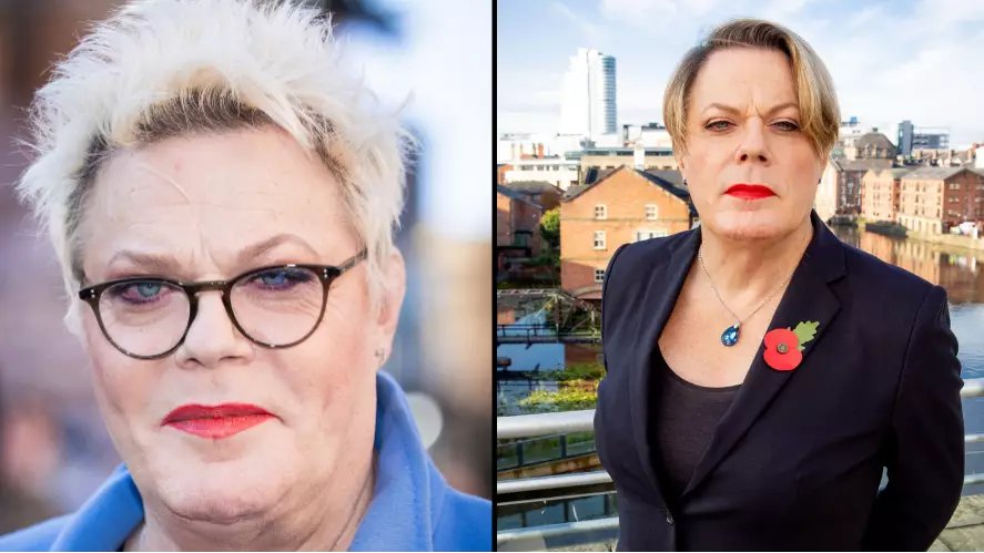 🚨 | Eddie Izzard says she is remaining Eddie Izzard in public but people can also use her feminine name

More below 👇