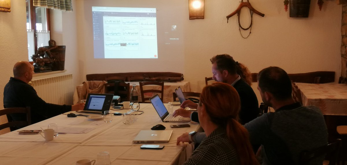 SmartAgroGrape's tweet image. Partnerski sestanek v maju, kjer smo skupaj presodili o komunikacijskih in tehničnih izzivih ter možnostih izboljšave, prav tako pa smo ustvarili plan aktivnosti za naslednje poročevalsko obdobje. Organizirana pa je bila tudi delavnica.🍇