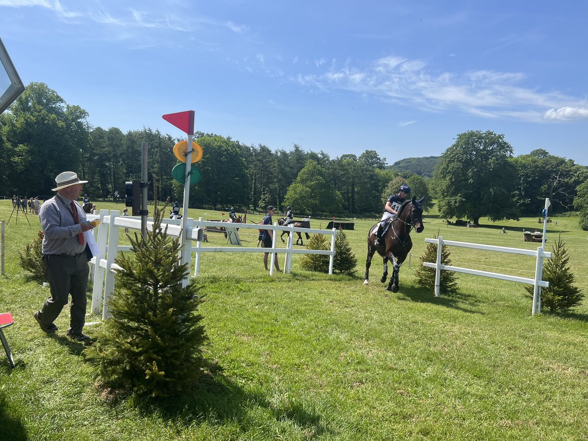 startboxSW's tweet image. Great 2 days XC starting @BictonArena and welcome to our new volunteers
#HorseHumanBond