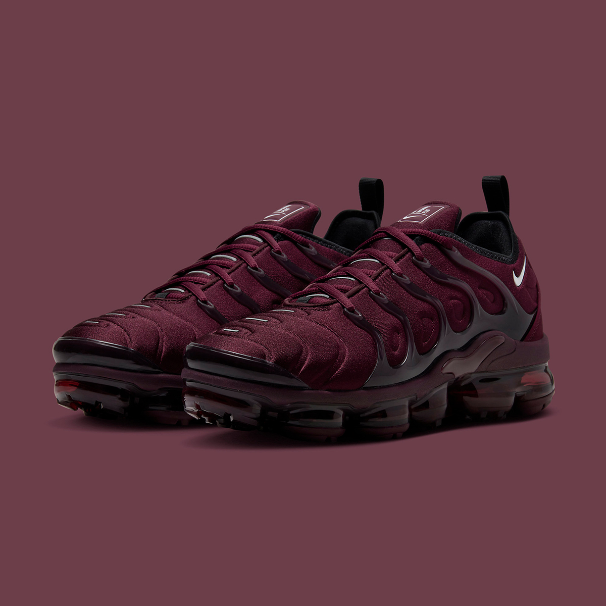 air vapormax plus burgundy
