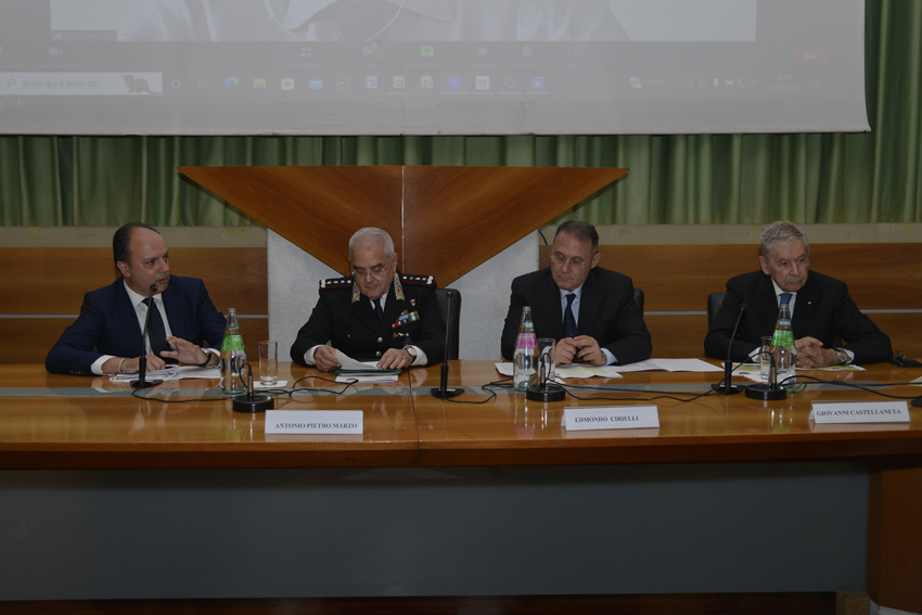 CinqueGiova's tweet photo. 31.5.23 🇮🇹 “La Tutela e Conservazione #Biodiversità. L'impegno del #CUFA in ambito nazionale e internazionale". 📣 Gen. C.A. #Marzo, Comandante Unità Forestali, Ambientali e Agroalimentari, il VM @edmondocirielli, VD @maumartina  #FAO #Martina, Amb. @castellaneta_g 
#diplomatia https://t.co/tarh9oyTxW