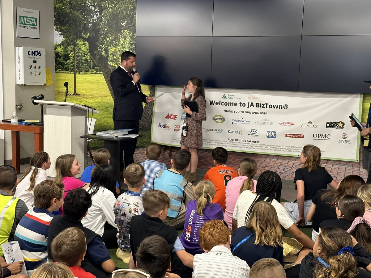 Senator Devlin Robinson on Twitter "Yesterday I swore in a new mayor