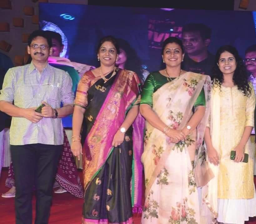 ShailajaReddi's tweet image. #Director #SVKrishnaReddy అన్న గారికి జన్మదిన శుభాకాంక్షలు

#happybirthday 
#svkcinemas 
#SvkTeam 
#svk @SVKReddy18