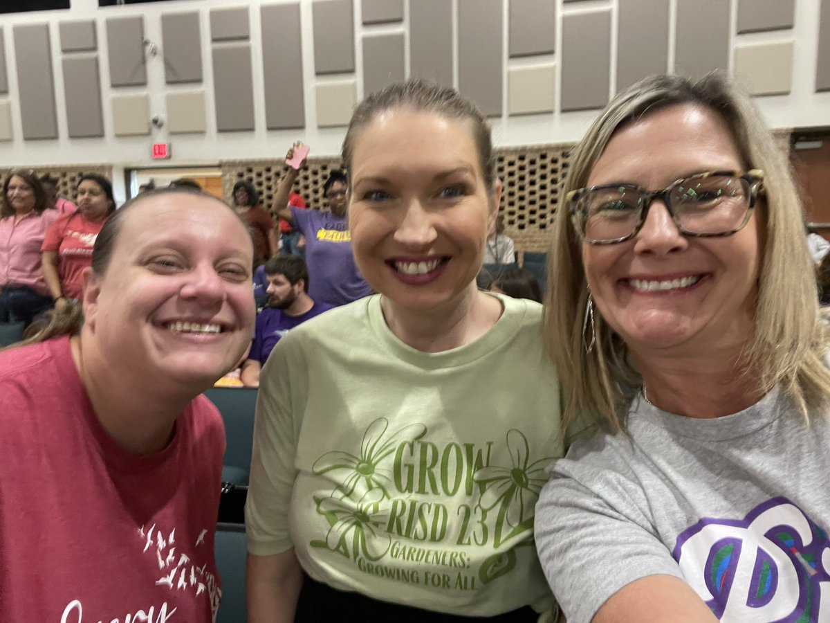 Getting ready to get our GROW on today.  Hanging with my 22-23 math interventionist peeps! <a href="/PLinRISD/">Professional Learning RISD</a> <a href="/RichardsonISD/">Richardson ISD</a> #GROWRISD23