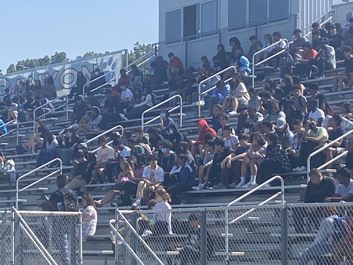 Clarksburg HS 🐺 tweet media