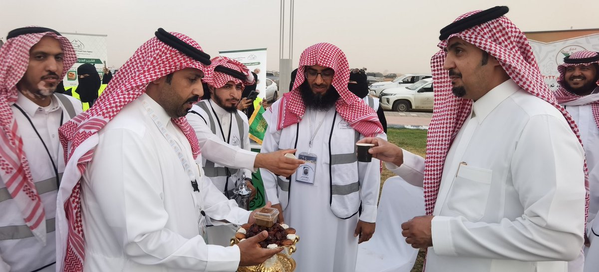 جمعية حفظ النعمة بمنطقة حائل (@namh_hail) on Twitter photo بفضل من الله وتوفيقه
#َمسك_الختام
لمشاركتنا في
#يم_التصلب_المتعدد
شكرا زملائنا في <a href="/azem_ms2020/">جمعية عزم للتصلب المتعدد MS</a>
على مدار يومين حصدنا #النجاح بشهادة زوارنا بالعشرات الذين هم سر #نجاحنا
والذين انخرطوا معنا بالتطوع ومن الجنسين
وتوزيعنا 1200منشورة تعريفية على الحضور
ليكون ختامها #مسك بفضل من الله وتوفيقه
#َمسك_الختام
لمشاركتنا في
#يم_التصلب_المتعدد
شكرا زملائنا في <a href="/azem_ms2020/">جمعية عزم للتصلب المتعدد MS</a>
على مدار يومين حصدنا #النجاح بشهادة زوارنا بالعشرات الذين هم سر #نجاحنا
والذين انخرطوا معنا بالتطوع ومن الجنسين
وتوزيعنا 1200منشورة تعريفية على الحضور
ليكون ختامها #مسك