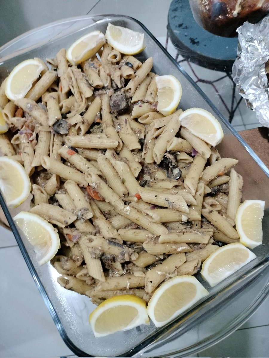 MonchNadela's tweet image. Good food, good friends! #wednesdaygroup ✨