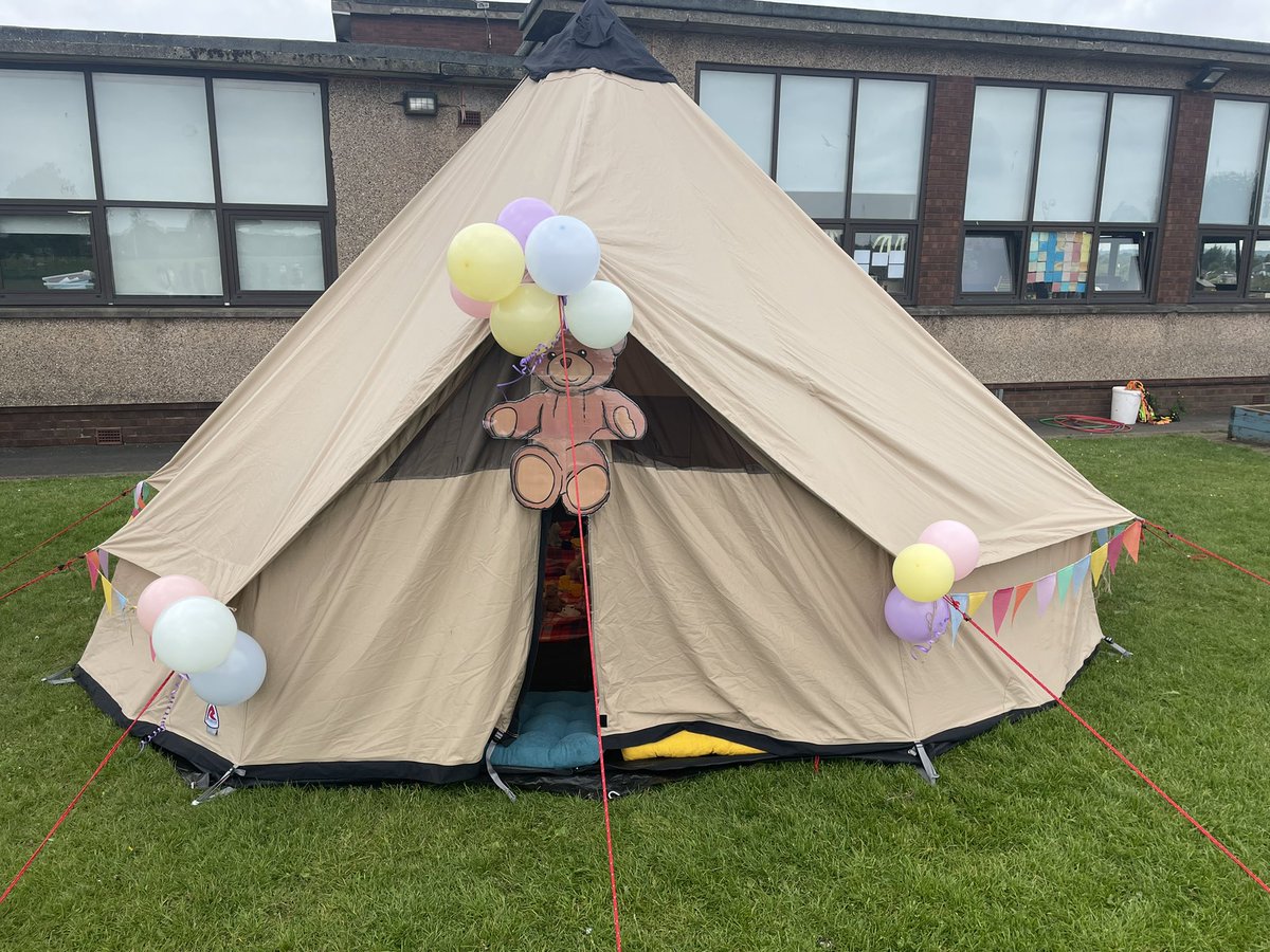 ClancyMiss's tweet image. It was lovely to see our new Primary 1s again today for our Teddy Bears Picnic🐻🧺☀️. The boys and girls enjoyed stories and games in our school tent, and @misscedwards @mrsharvey6789 and I can’t wait to do it all again tomorrow 🥰 #primary1transition