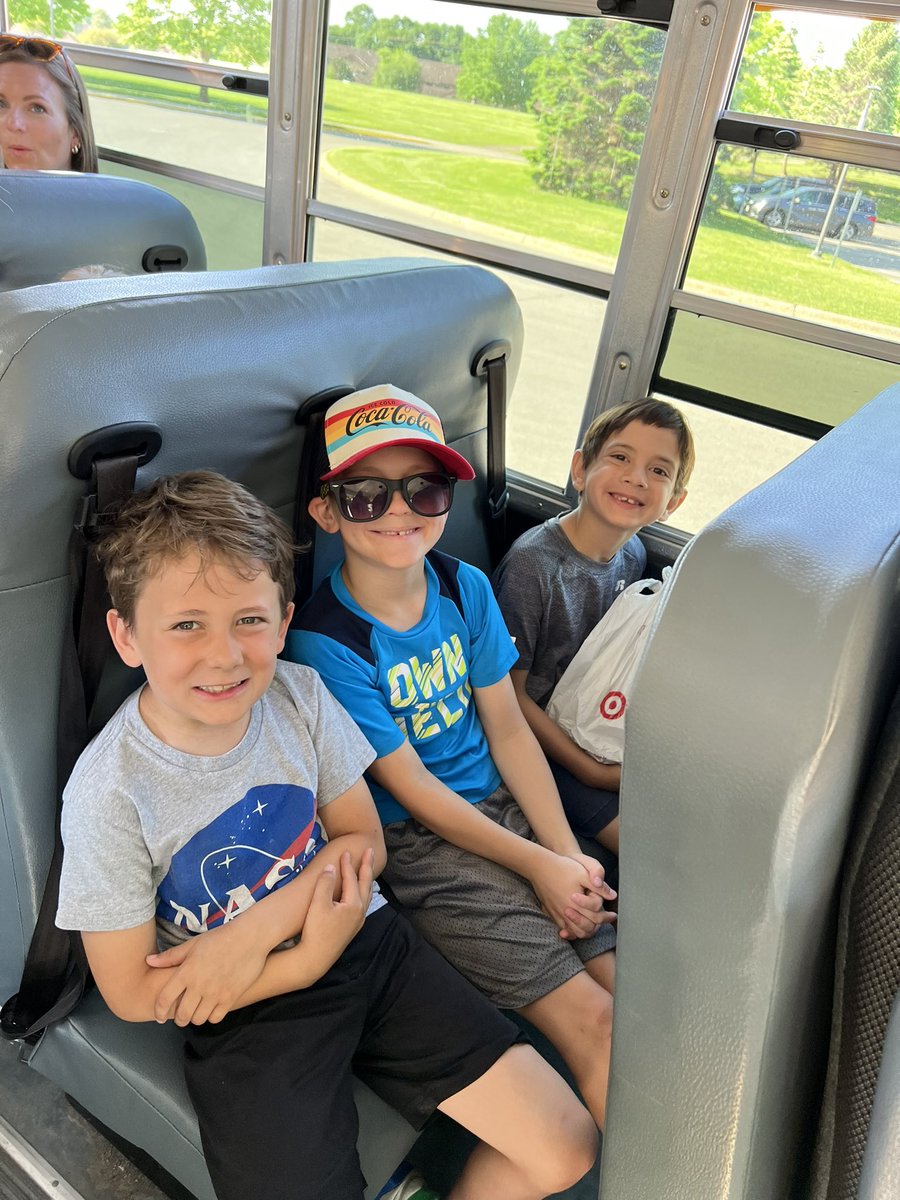 1st Grade is off to the Minnesota Zoo today