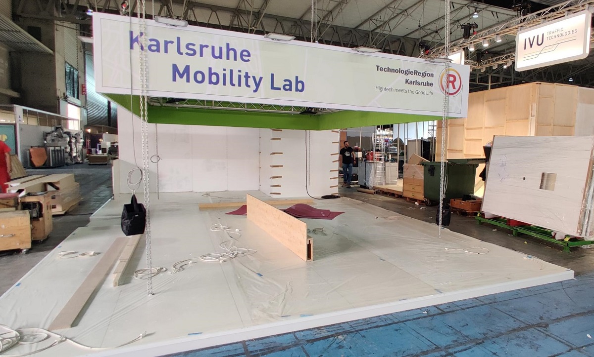 While currently everything is still under construction, as of Monday, Karlsruhe will be displaying a show of strength at the UITP Global Public Transport Summit.💪  
You will find us...
📌at the IT-TRANS booth (7D102)
📌at the Karlsruhe Mobility Lab stand (6D248)

See you there!