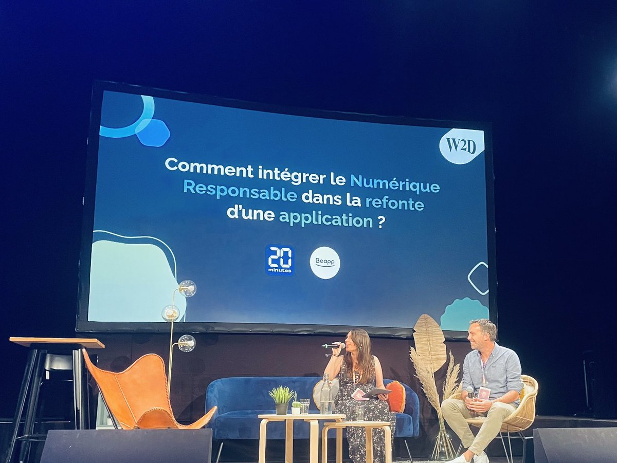 Devant une salle comble, Anaïs et Michael, Directeur du digital chez <a href="/20Minutes/">20 Minutes</a> témoignent sur le projet de refonte des app’ orienté Numérique Responsable. Accessibilité, éco-conception, éthique de la data… comment allier impact et performance pour un média gratuit ? #web2day