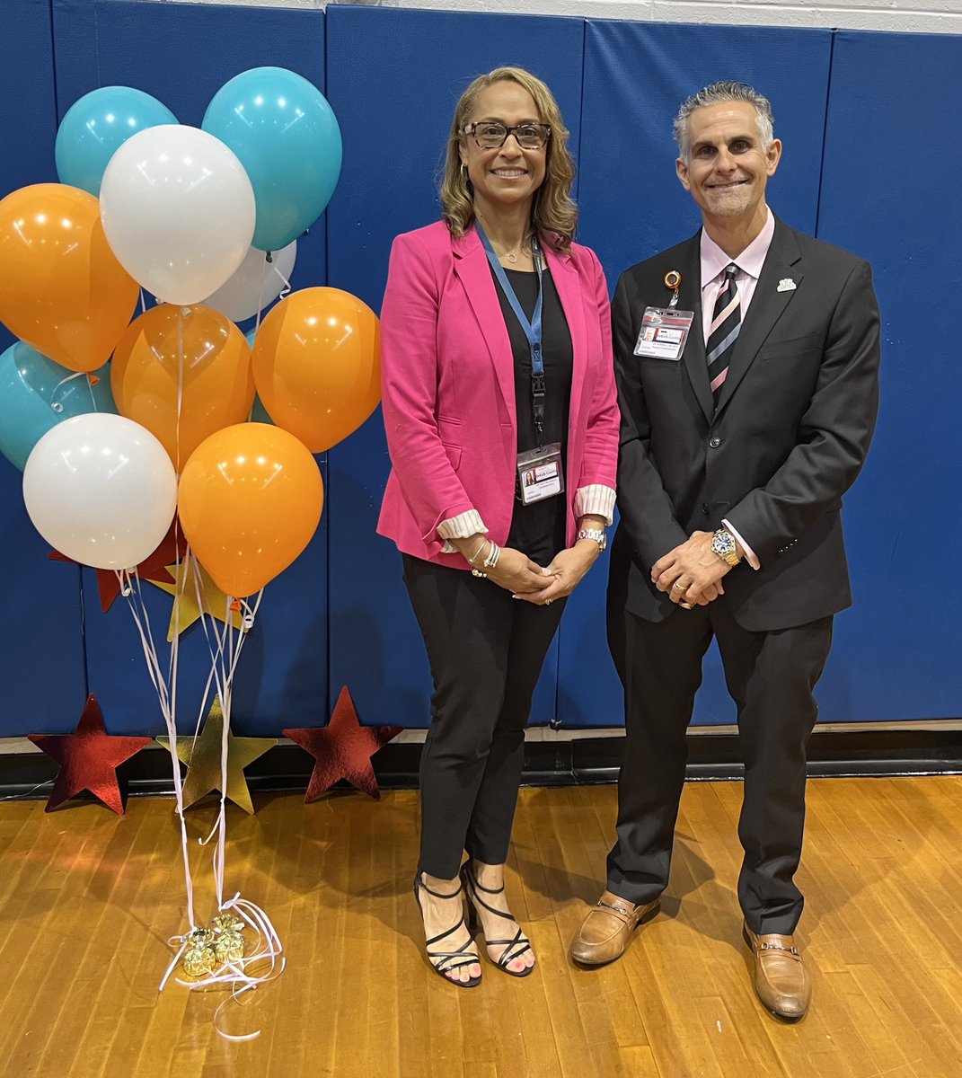 DrNormanCSauce3's tweet photo. Thrilled beyond measure to officially welcome Dr. ⁦@BillingsleyKia⁩ to #DCSDRegion4! Today is her first day in service as our Region IV Coordinator III. Our best days are ahead…. Welcome, Dr. Billingsley! ⁦@DeKalbSchools⁩ https://t.co/qTQDNeZsxH