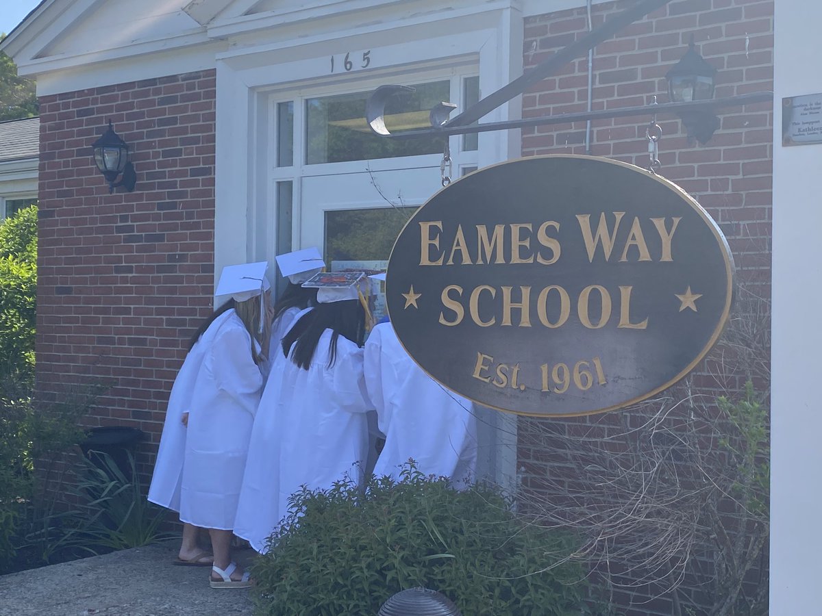 MHSAPPC's tweet photo. MHS Class of ‘23 at Eames Way @MHSPPAL 
#WeRMarshfield https://t.co/79AtPPSGKA