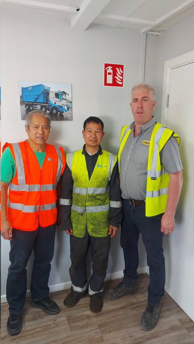 Great job to the lads at Wilton Waste Recycling on competing their 360 High Rise Training. And kudos to the Vietnamese Translator who was brought in to help. its awesome to have multicultural teams working together!! #teamwork #multiculturaslim @WiltonWaste #safetytraining