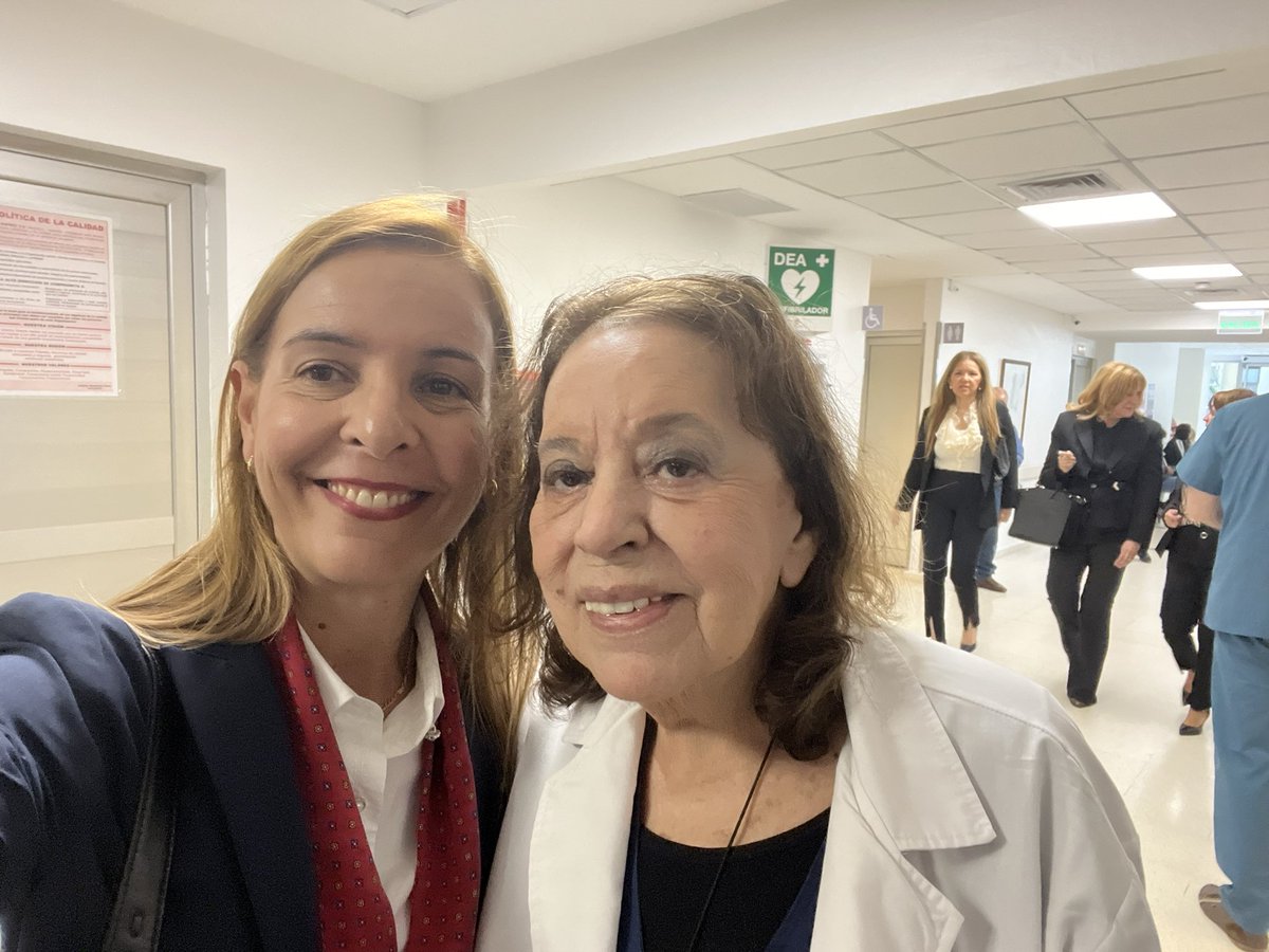 IngridJetter's tweet photo. Con la gran Doctora Leticia Matta! En su homenaje se inauguró hoy el servicio de recuperación cardiovascular infantil en el Instituto de Cardiologia de Corrientes. Le debo la vida, a los once años fue mi cardióloga! Gracias! https://t.co/6HRKqIQXLw