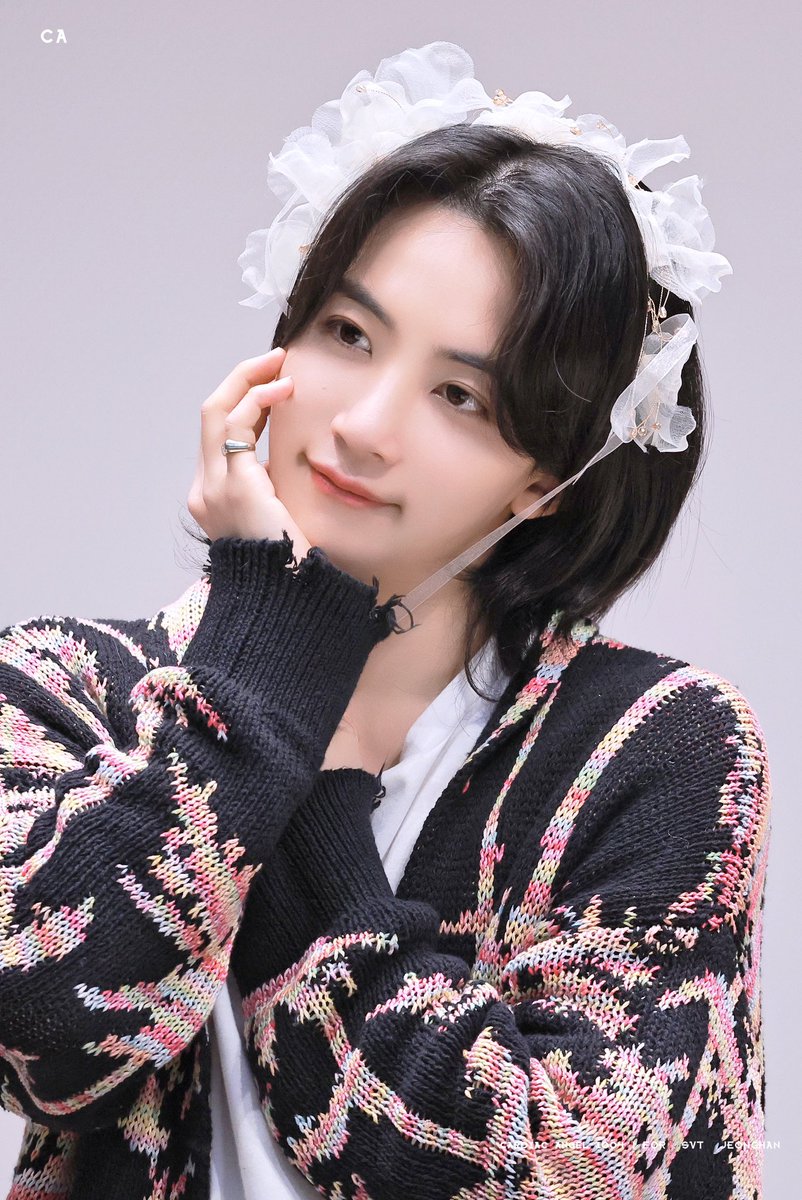 아니 진심..
ai가 아무리 기를 써서 뇨타를 만들어온들
정한오빠가 페스츄리처럼 겹겹이 쌓아올린 관리의 벽을 이길 수가 없음
5차 산업혁명과 인간 윤정한의 싸움
인간 윤정한의 승리다