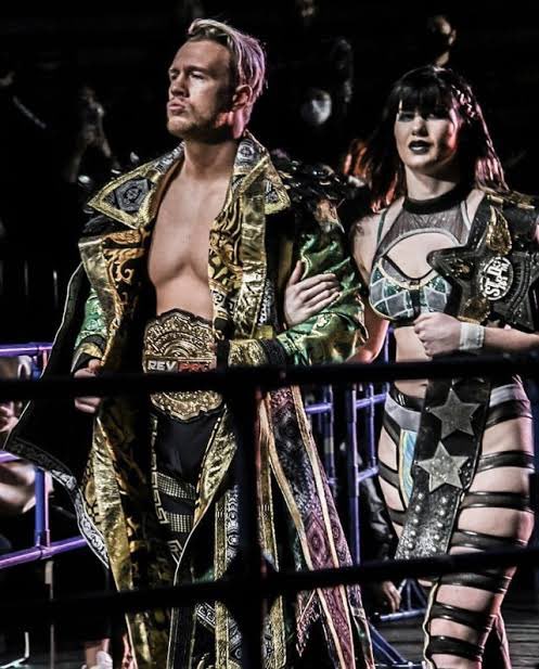 omg you guys i didn’t realize that miss Blair Davenport dated Will Ospreay 👀