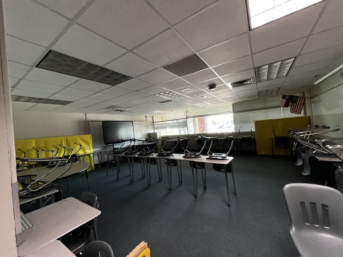 Finishing the last couple of days as a 6th grade teacher was bittersweet. I am going to miss my kids, my team, and teaching, but I am thrilled to continue supporting students/teachers by helping to promote equity in education at <a href="/BranchingMinds/">Branching Minds — Your MTSS Partner</a>! 📚🎉