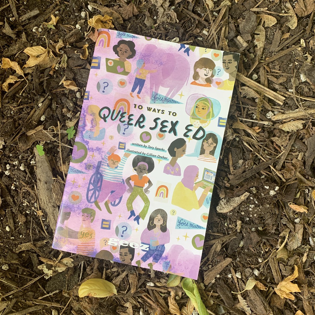 It's Pride Month! 

How can we create a more welcoming space? 

Even little rainbow flags or stickers can make a big difference to queer and trans folks. 

There are more ideas for how to queer sex ed in our booklet written by Tory Sparks: 
geezmagazine.org/store/item/10-…
