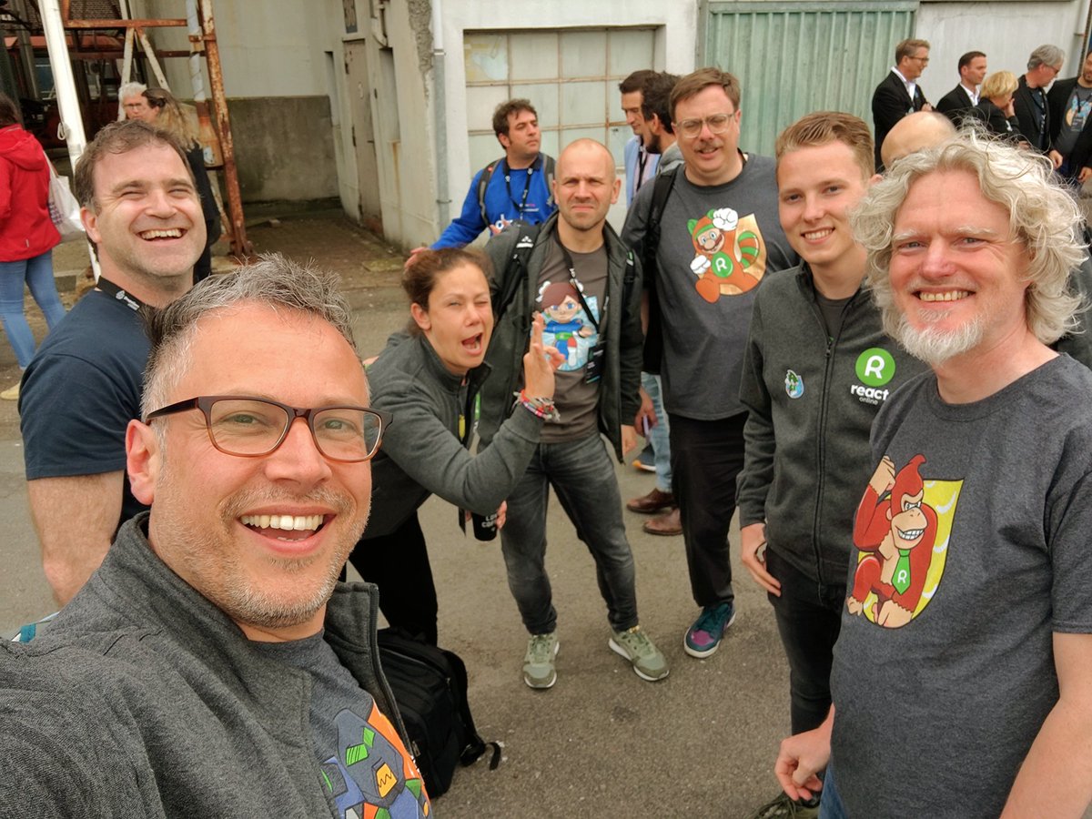 imregmelig's tweet image. Hey it's @bbrala @Drupaljam @react_online
#Drupaljam #Drupal #Digital