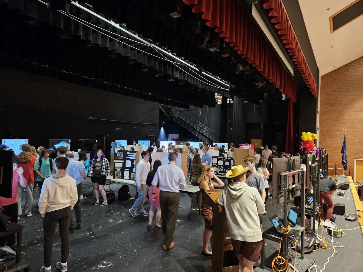 joelevanshhhs's tweet image. HH Annual Stat Fair is underway!