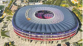 Limak Holding Barcelona'nın stadı Camp Nou'nun 1 milyar € maliyetli  yenileme ihalesini kazanmış. Stad inşası için Türkiye'den bin işçi gidecek.