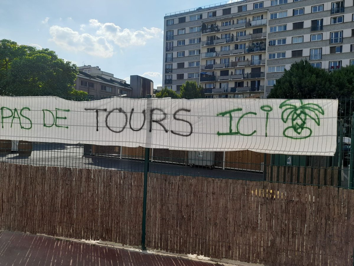 Le Maire de #Montrouge a décidé de massacrer le quartier Plein Sud : construction de tours, destruction des derniers pavillons. 
Pour Étienne Lengereau l'intérêt général se  résume à l'intérêt de quelques amis promoteurs.
@actufr92 
@leparisien_92