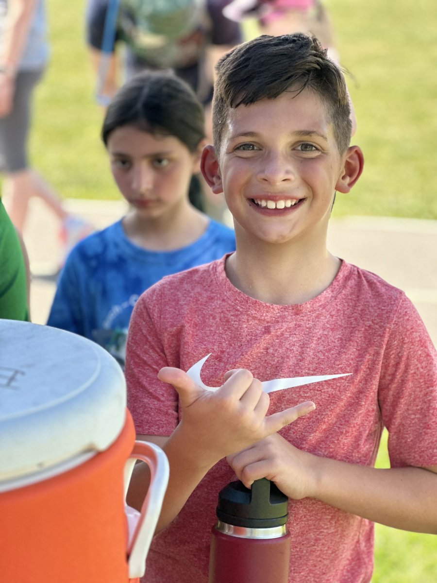 LCPSMrsE's tweet photo. Field Day ☀️@RoundHillES https://t.co/q6TjYrAtGu