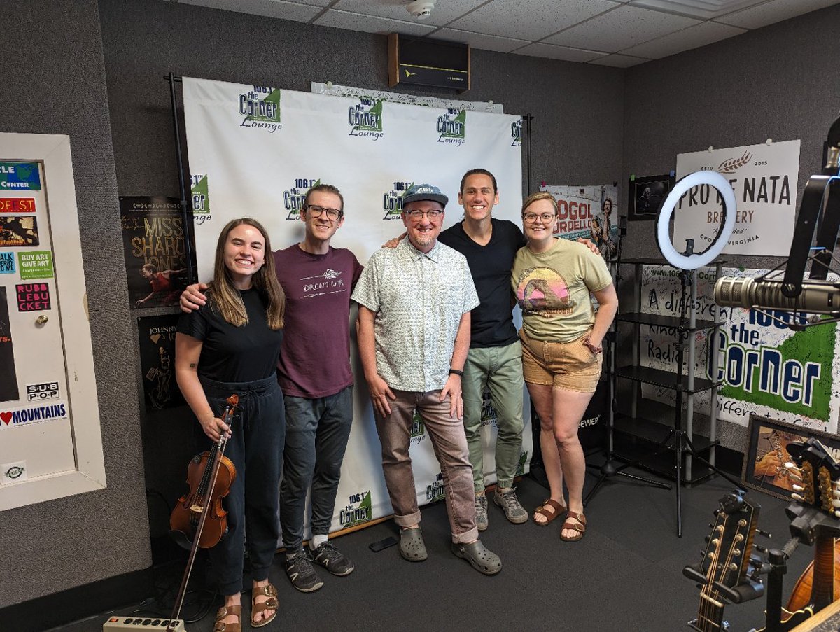 .@TheArcadianWild are playing a sold-out show at @southern_cville tonight. They were in our studio to talk about their new album and to play some songs from it. Listen to them on The Corner Lounge: 1061thecorner.com/corner-lounge/…