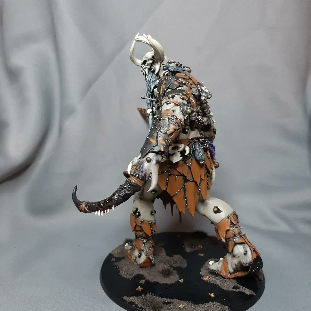 kitbashermagos's tweet image. Finished my last nurgle megagargant :the poxhoarder. 
It will be my Krakeneater leader and the last gargant for my 2k point army😋
 #WarhammerCommunity #nurgle #sonsofbehemat #Giant #aos 
#Warmongers #Warmaidens #WarAnthem