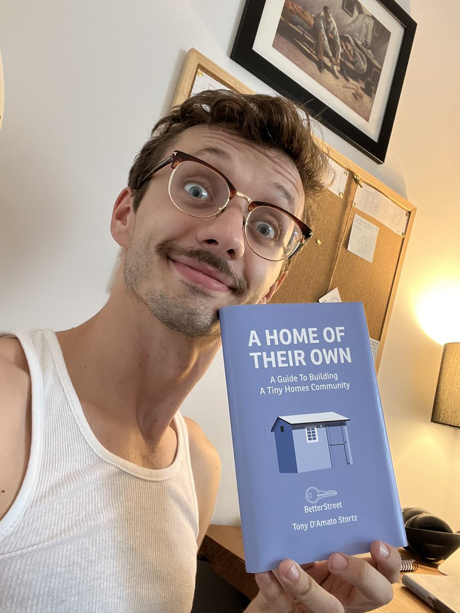 Help! Looking for a good freelance social media manager for BetterStreet. Any recommendations would be hugely appreciated 💙🤍