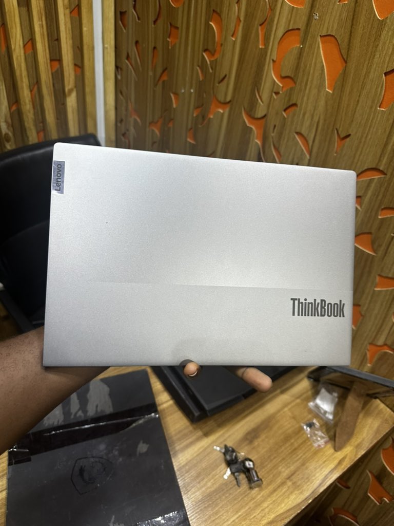 🇺🇸US Used
14inches
Lenovo Thinkbook 14 G3
24gb ram | 512SSD
Ryzen 5 - 5000 Series
4gb Radeon Integrated Graphics
11th Gen
Upto 4.50ghz
Backlit Keyboard
Fingerprint
Charger

Price: ₦490,000 Only

To Place Order & Delivery ⤵
DM/Call/Whatsapp +2348132727945

Kindly RT❤️

#GeekTech