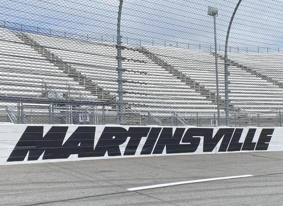 JKSincorporated's tweet photo. We put down the paint. The drivers add the character.
📷: Second image courtesy of @MartinsvilleSwy.
#EnergizingBrandsSince1983 | #JKSIncorporated | #TrackServices https://t.co/uHxyLkO8e9
