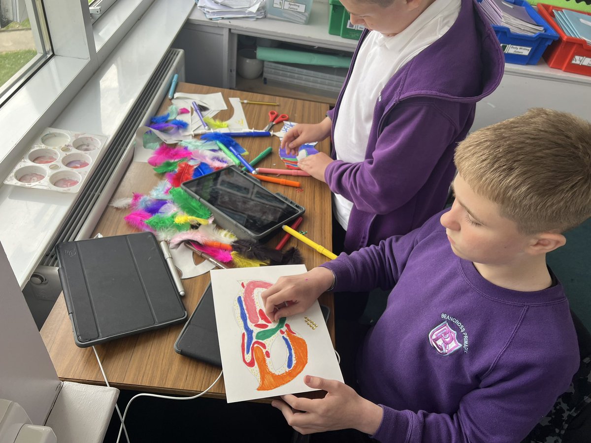 MissMorrisonBPS's tweet photo. Our focus country for our Red Illustrated project is Brazil! Today we researched some of the tribes in the Amazon rainforest then learned all about Carnival and designed our own Brazilian Carnival masks 🌳🎭 https://t.co/XcIDhqcjwr