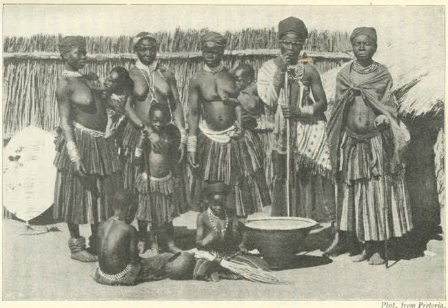 Xitsonga is a result of various Tsonga dialects that has Tonga roots. Basically Vatsonga are descendants of the Tonga people whom are Bantu Africans and relate to the Nguni people.