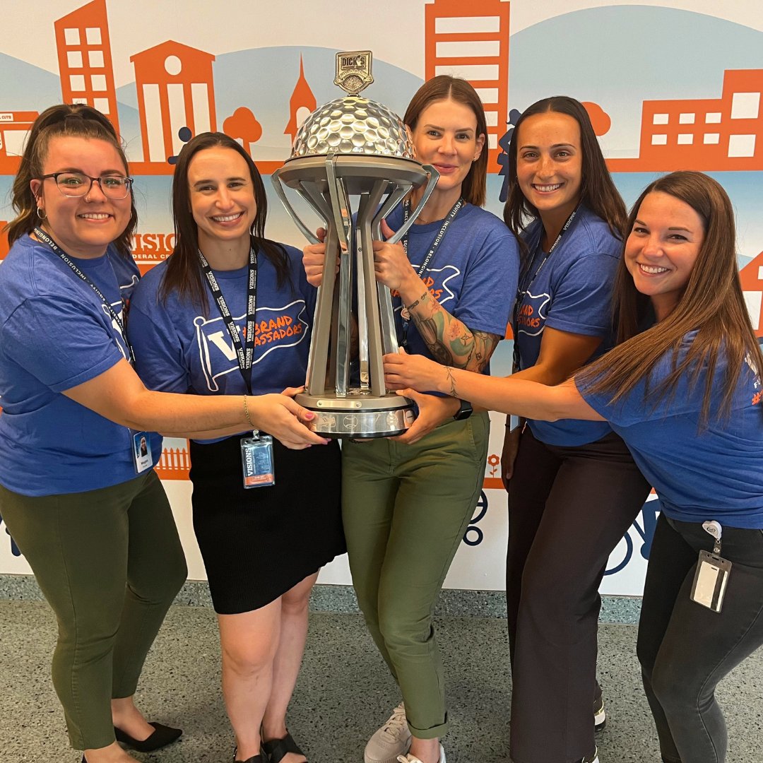 Today we met with Visions Federal Credit Union Brand Ambassadors for our 4th stop on the #TrophyTour 🏆👏 Be sure to look out for their expo space at the tournament!⛳

We are going somewhere really exciting tomorrow... can you guess where? 👀
#WhereToNext #TrophyTour #DSGOpen