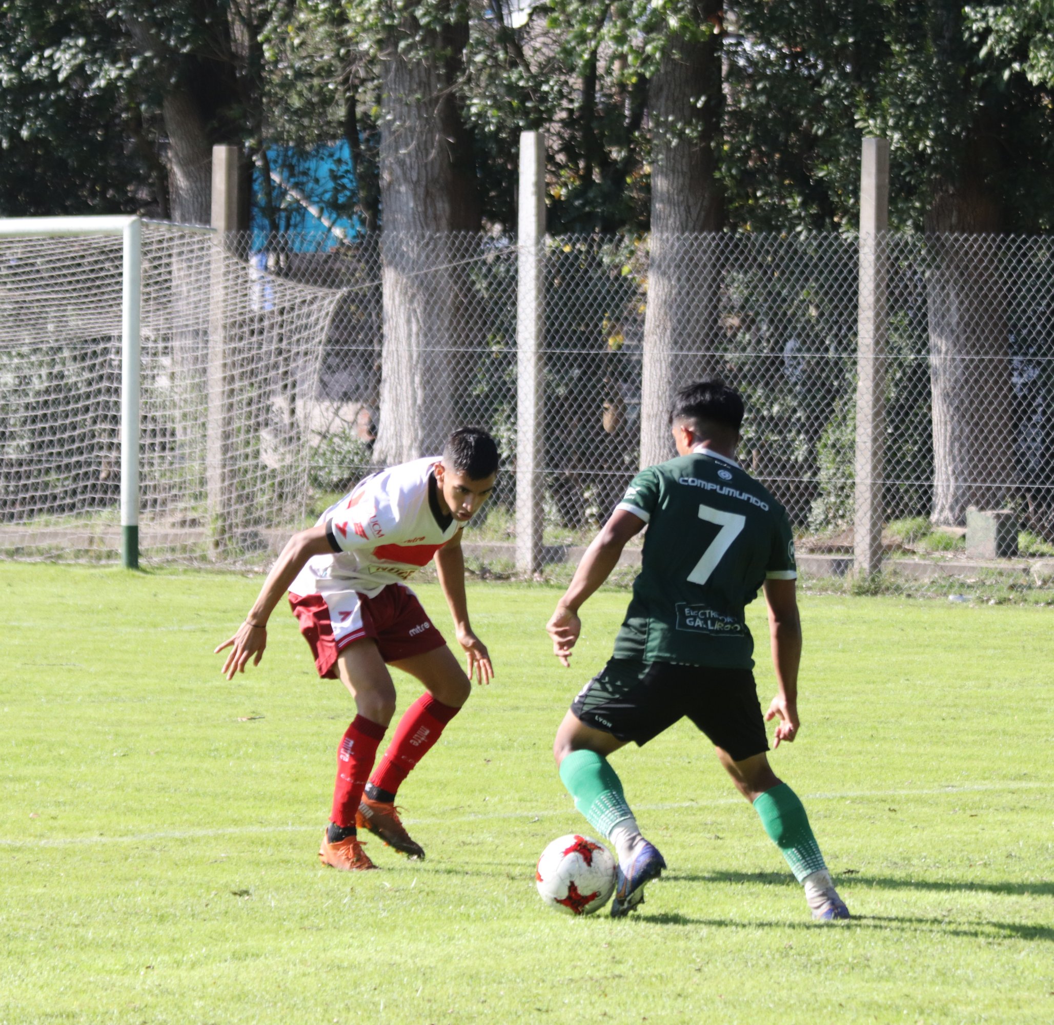 Ferro - FúTBOL: Reserva: Oeste visita a Morón en Pontevedra