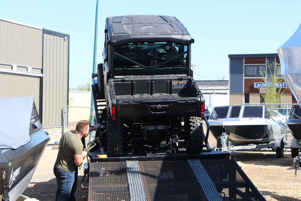 GibbonsMotorToy's tweet photo. 📣 Hey adventure enthusiasts! 🌟

Are you feeling puzzled about the best way to transport your beloved ATVs, SSVs, and Sleds? 🚙⛰️ Don't worry, we've got you covered! Introducing Marlon Trailers, your ultimate solution for ideal and compact hauling. 🆒 https://t.co/VUIqOO7obx