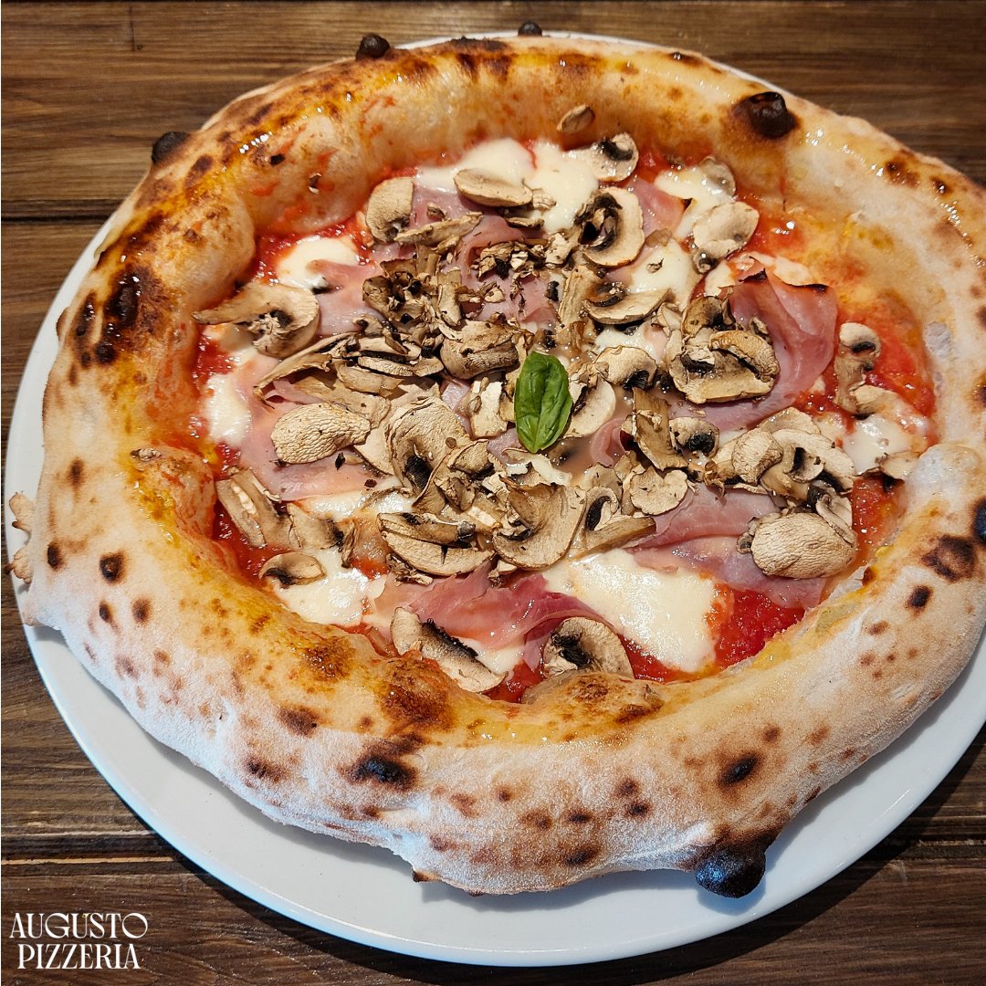 Our Ham &amp; Mushroom is a classic and is now available on the kids Menu too.

Augusto's original pizza dough topped with tomato sauce, fiordilatte, cooked ham, mushrooms and finished with basil. 

#chesterrestaurant #chesterfoodblog #foodlove #italianfood #chesterpizzeria