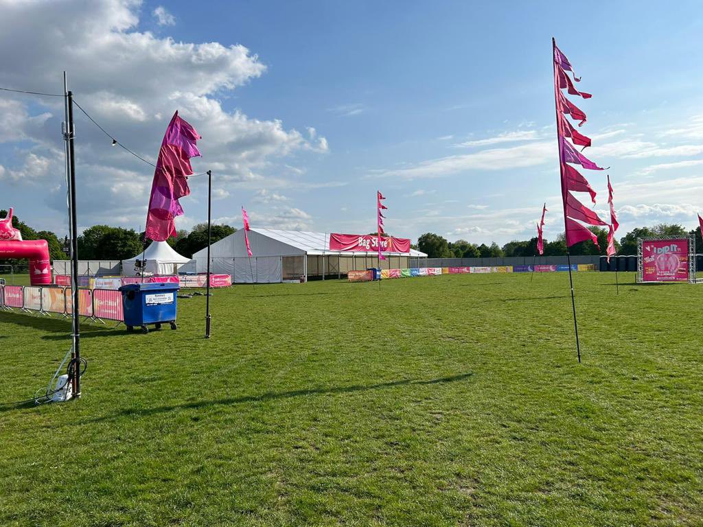Last month we were back in London for another MoonWalk! 🌙👣
A fab event dedicated to raising funds for breast cancer. Great to be part of the event once again, providing a range of structures.
Take a look in our latest case study:
cmcmarquees.co.uk/marquees-for-m…
#EventProfs #MarqueeHire